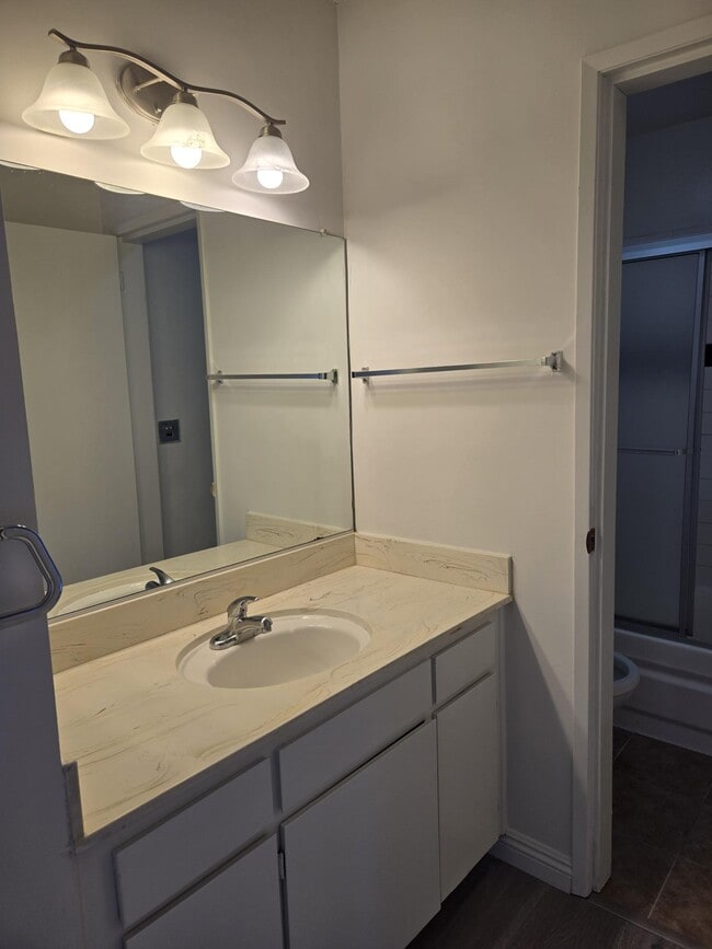 Photo - 187 S Oxford Ave