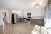 2BR, 1BA - 750SF - Living Room - 1821 5th St.
