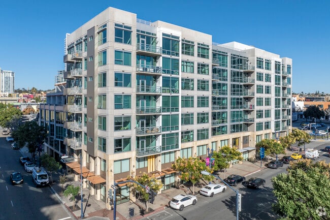 Tenth&G - Tenth&G Apartments