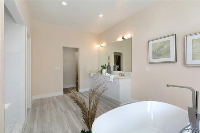 Photo - 14142 Dall Ln