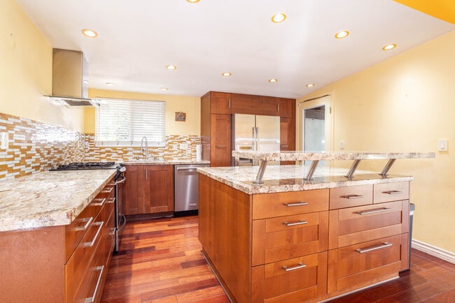 Photo - 19951 Acre St