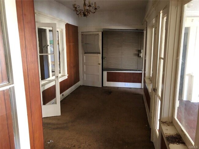 Photo - 1225 W 41st St House