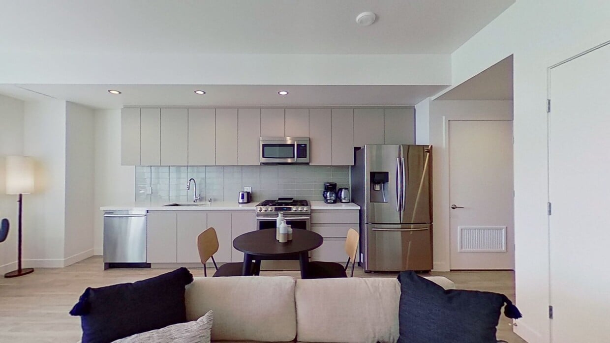 3D Tour - 1133 S Hope St Apartment Unit FL9-ID733