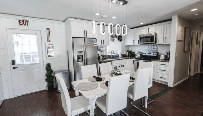 Photo - 660 Sunnyside Ave Unit SI ID1471797P