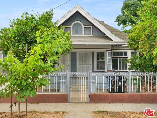 Photo - 1220 W 25th St Townhome