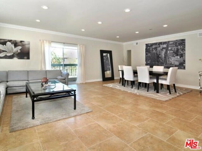 Photo - 5354 Lindley Ave Unit 301