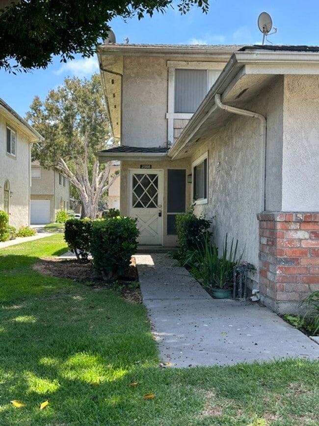 Building Photo - 2 BEDROOM MARINA VILLAGE TOWNHOUSE IN PORT HUENEME