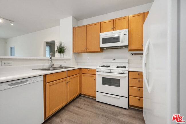 Photo - 6400 Crescent Prk E Unit 217