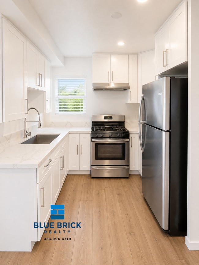 Photo - 5739 Halbrent Ave Unit 25
