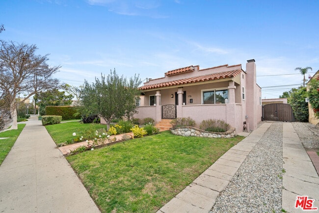 Photo - 1716 S Genesee Ave