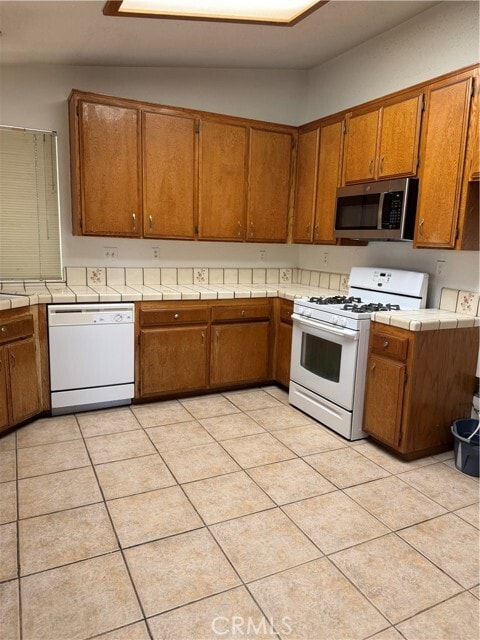 Photo - 17378 Danbury Ave