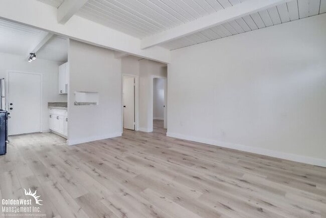 Photo - Freshly Renovated 2Bdm 1Ba Apartment in San Diego