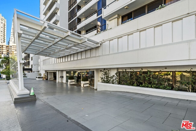 Photo - 10660 Wilshire Blvd Unit 804