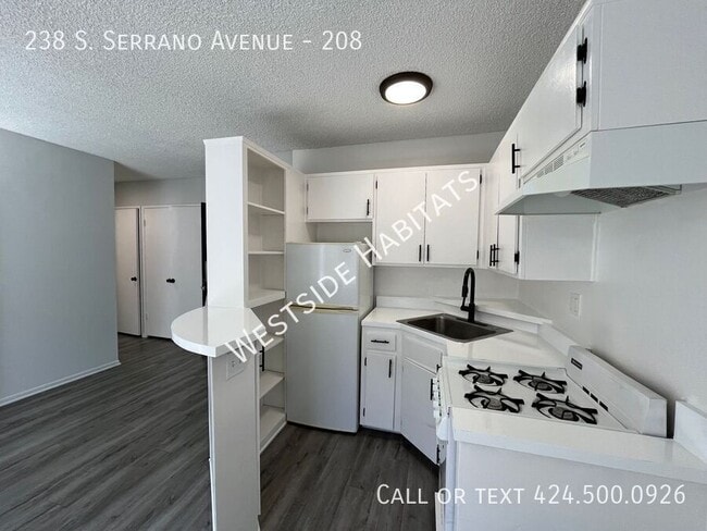 Building Photo - 238 Serrano Ave Unit 208