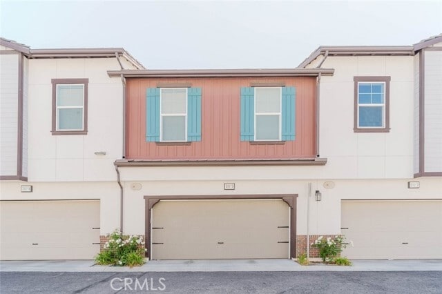 Photo - 211 Red Brick Dr