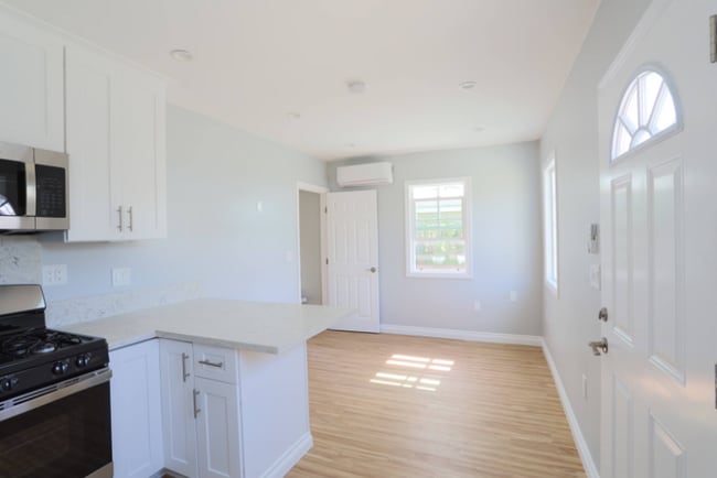 Photo - 13426 Benfield Ave