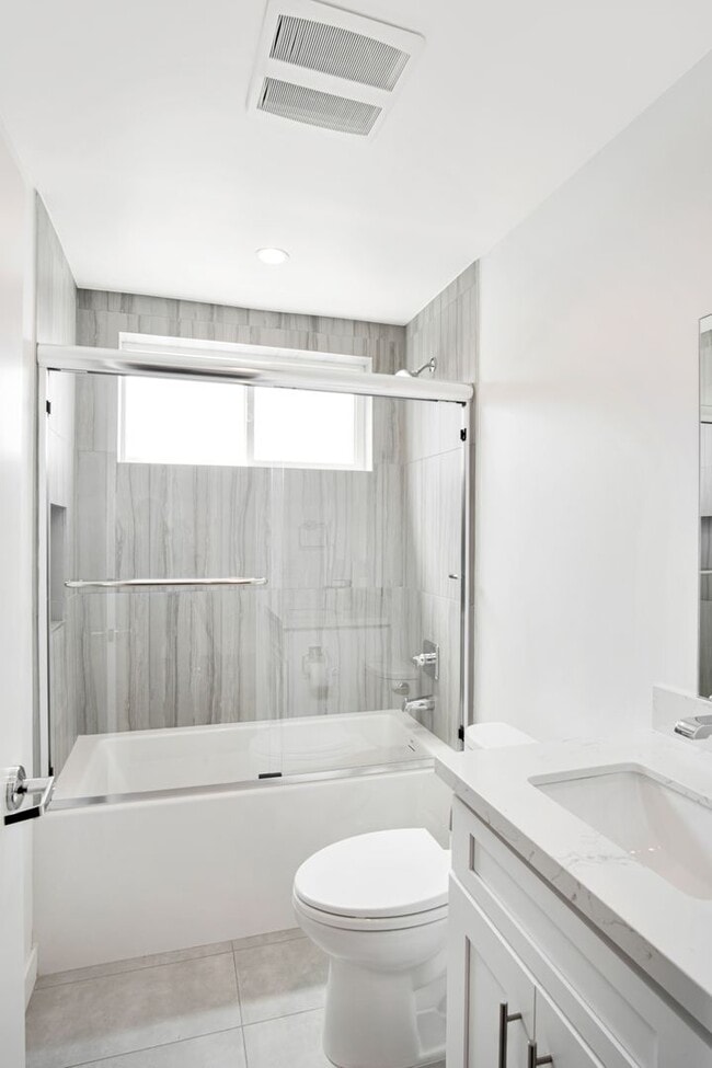 Photo - Newly Built 3Bed/3Bath Townhouse Available Now! Unit Hesby St 10926 1/2