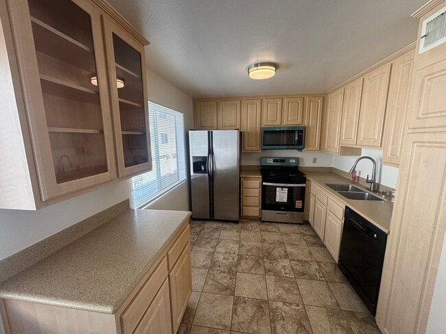 Photo - Beautiful 3-Bedroom Townhome in Chatsworth!