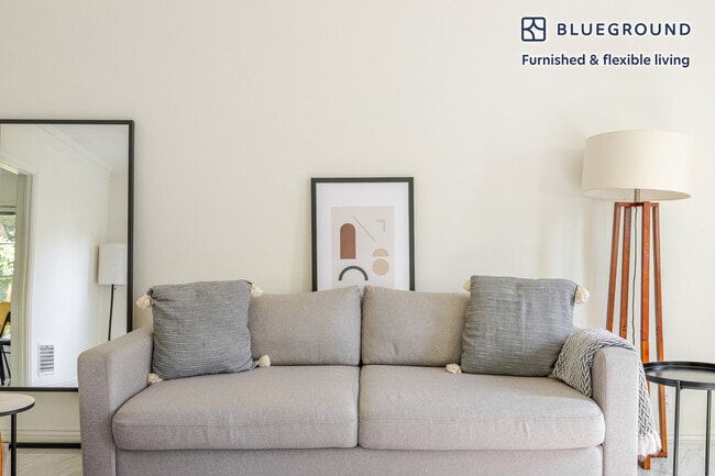 Photo - 136 S Roxbury Dr Unit FL1-ID1364