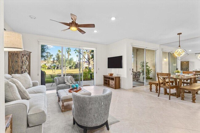 Photo - 55566 Southern Hill