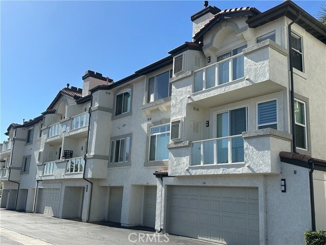 Building Photo - 30902 Club House Dr Unit 15H