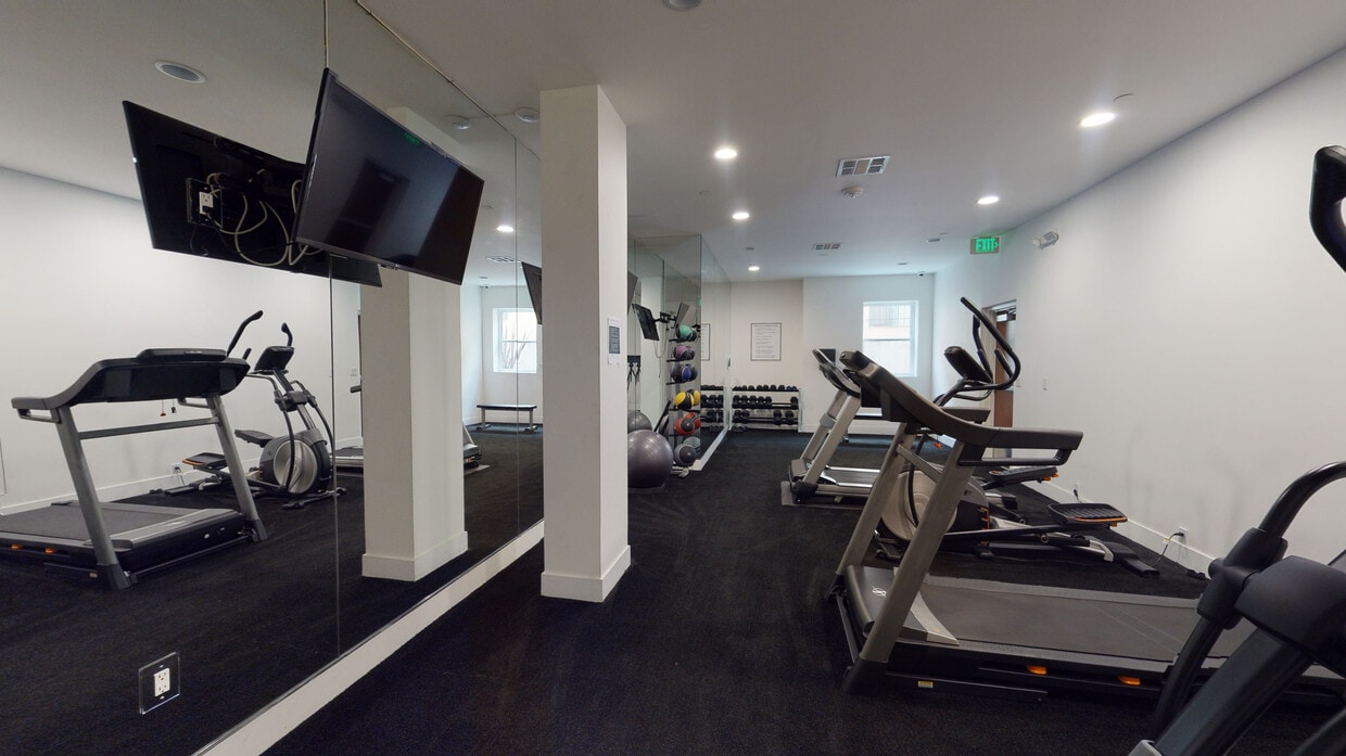 3D Tour - The Carlton At Hollywood Apartments