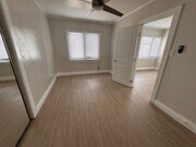 Photo - 4216 Woodlawn Ave Apartment Unit 4216 1/2