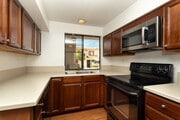Photo - Beautiful 3 bedroom 2.5 bath townhouse across the street from Lake Murray