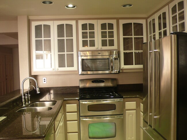 Photo - Gorgeous 3 Bed, 2.5 Bath Townhome In Rancho Del Rey - Chula Vista!