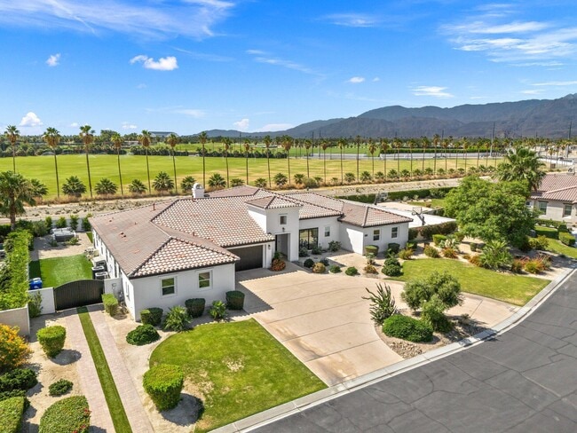 Photo - 49636 Constitution Dr