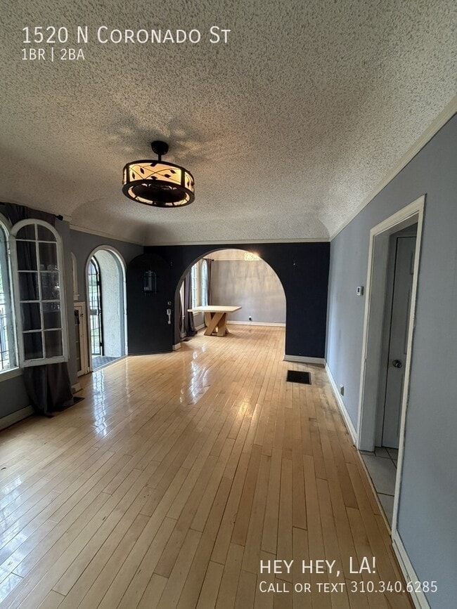 Photo - 1520 N Coronado St