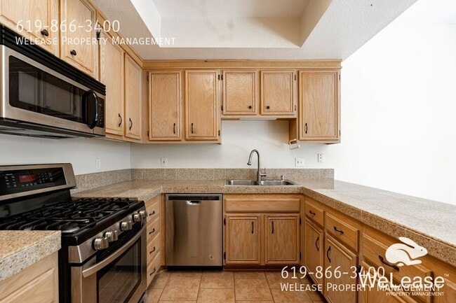 Building Photo - 2938 Luciernaga St