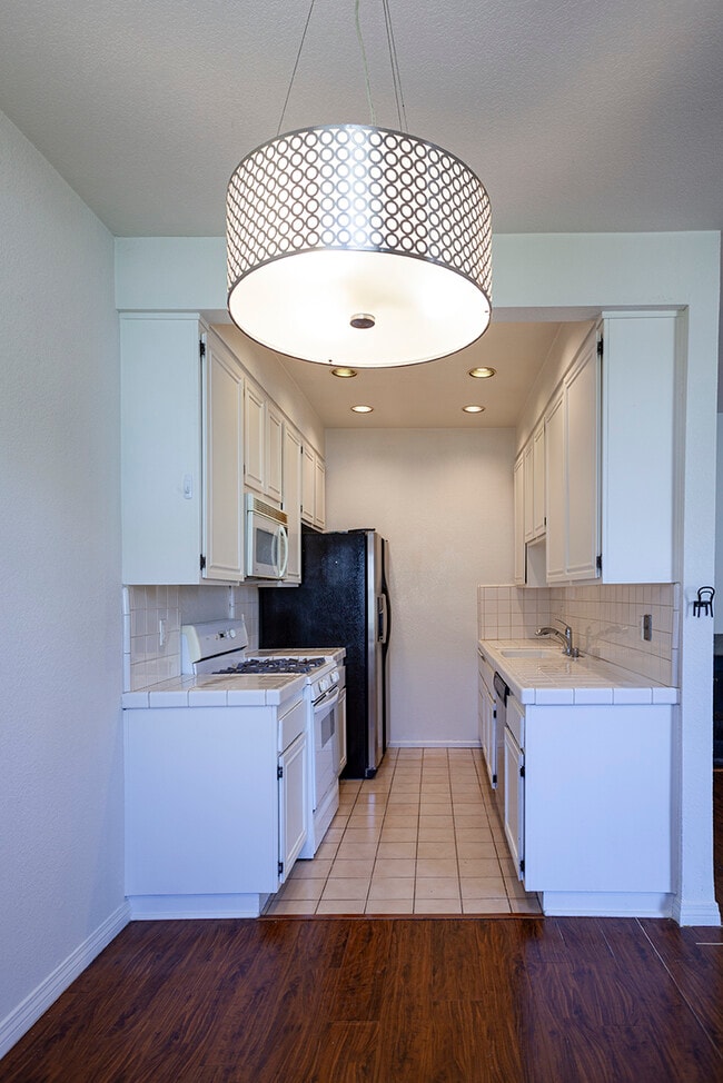 Photo - 14539 Benefit St Unit 105