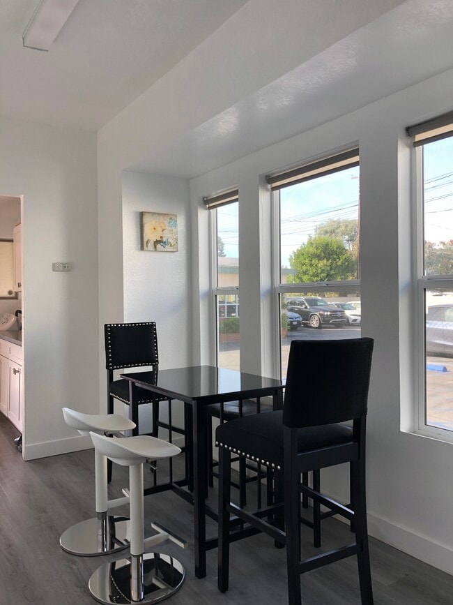 Building Photo - 115 N San Gabriel Blvd Unit A
