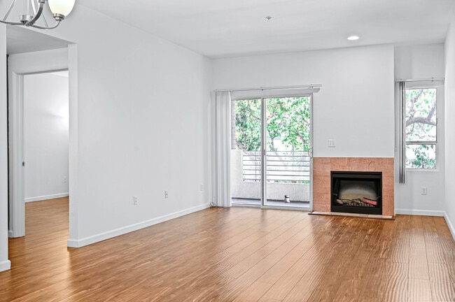 Photo - 4620 Vista Del Monte Ave Unit 204