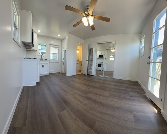 Photo - !!! OPEN HOUSE !!! - Wednesday July 1st - 4:00pm to 7:00pm Unit 8