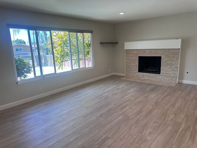 Photo - BACK ON MARKET - 3 bed 2 bath fully remode...