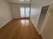 Photo - 1410 N Kenmore Ave Unit 8