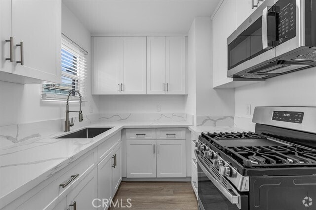 Building Photo - 908 Manhattan Ave Unit D Rental