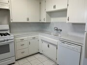 Photo - 5319 Radford Ave Unit 5