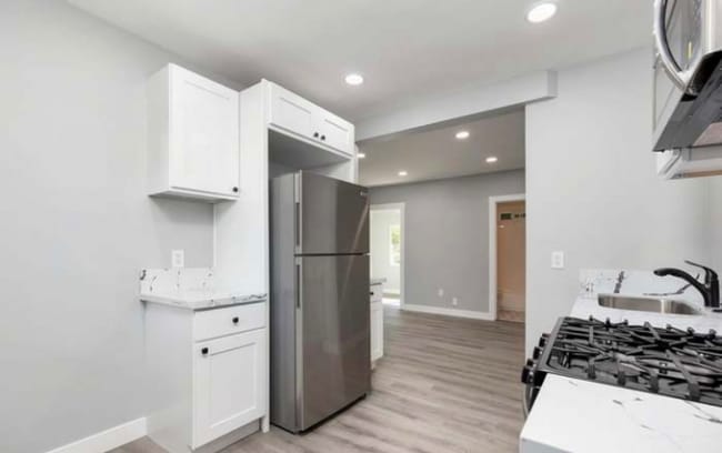 Photo - 3745 Boundary St Unit 2