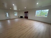 Photo - 7323 Luxor St