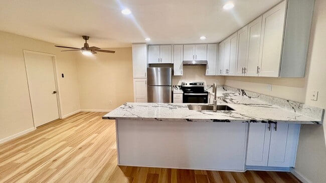 Building Photo - Move-In Ready Serra Mesa 3BR/2BA Condo, Newly Remodeled with Offstreet Parking