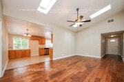 Photo - 548 Galsworthy St