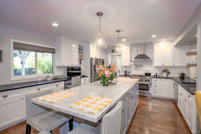 Photo - 2152 Grand Oaks Ave