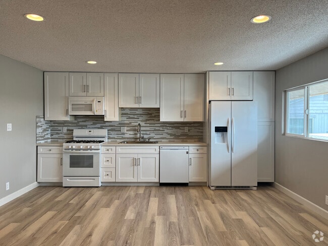 Building Photo - 5935 Mildred Street Unit #1 Rental