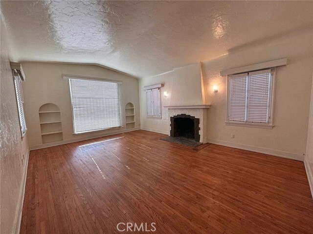 Photo - 7530 S Hobart Blvd