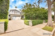 Photo - 1147 Centinela Ave House