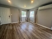 Photo - 6373 Osler St