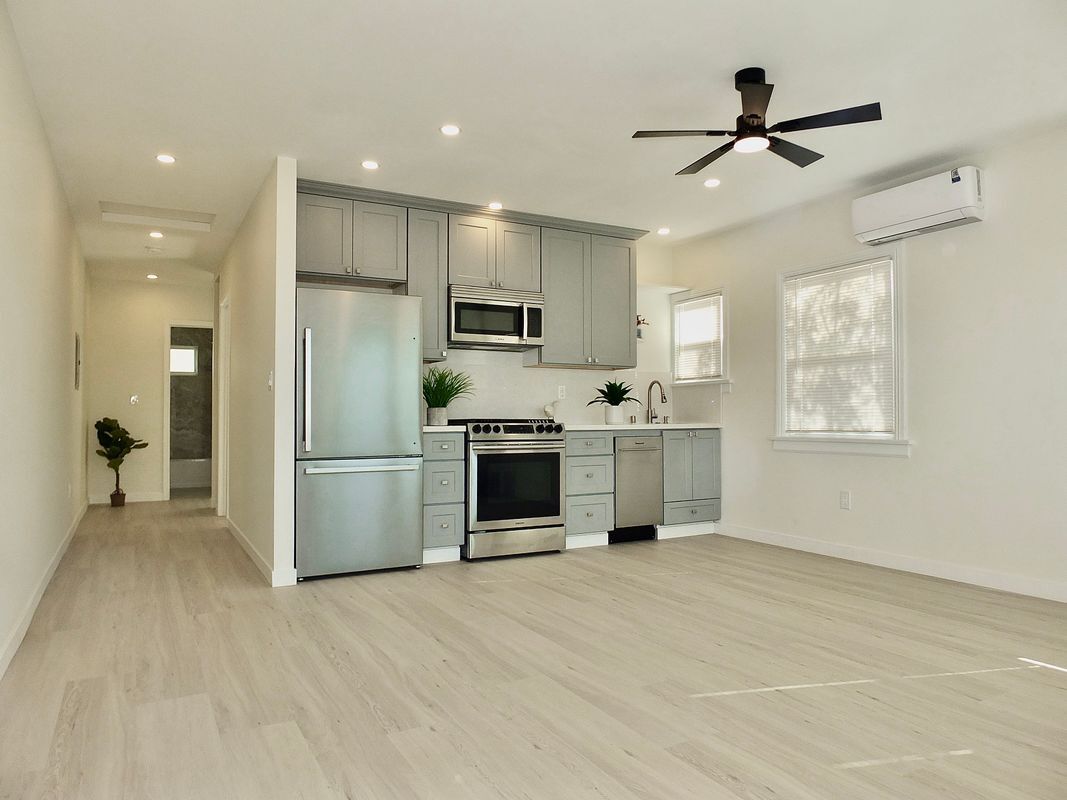 Photo - 2618 Lime Ave